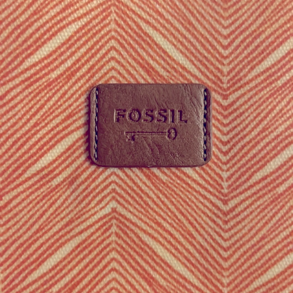 Fossil Key Per Large Pouch Bag - Picture 2 of 6